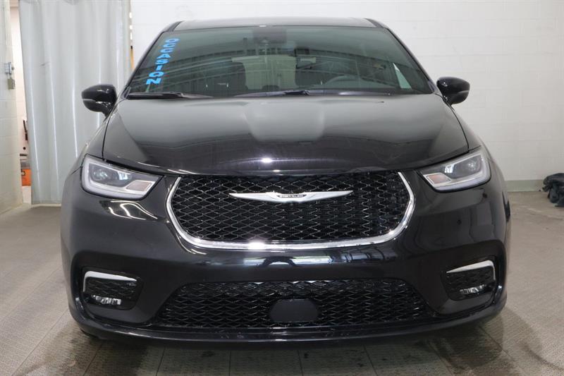 chrysler Pacifica 2025 - 2