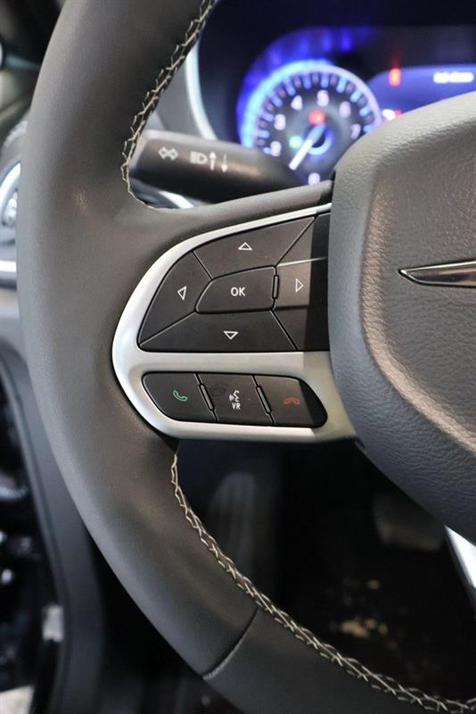 chrysler Pacifica 2025 - 18