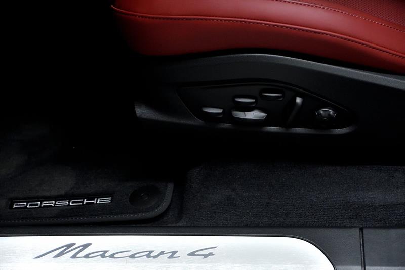 porsche Macan 2025 - 26