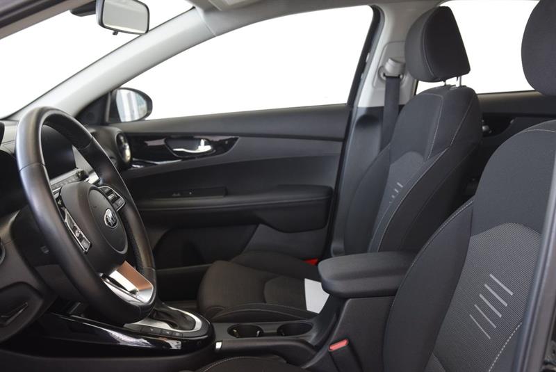kia Forte5 2021 - 18