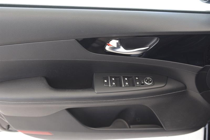 kia Forte5 2021 - 19