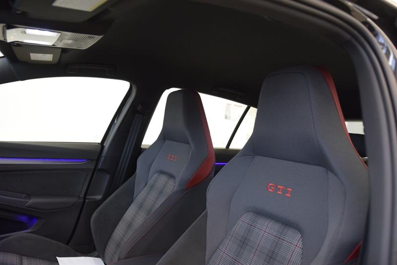 volkswagen Golf GTI 2025 - 18