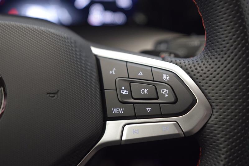 volkswagen Golf GTI 2025 - 24