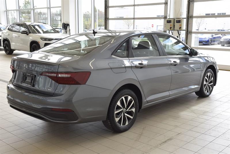 volkswagen Jetta 2022 - 12