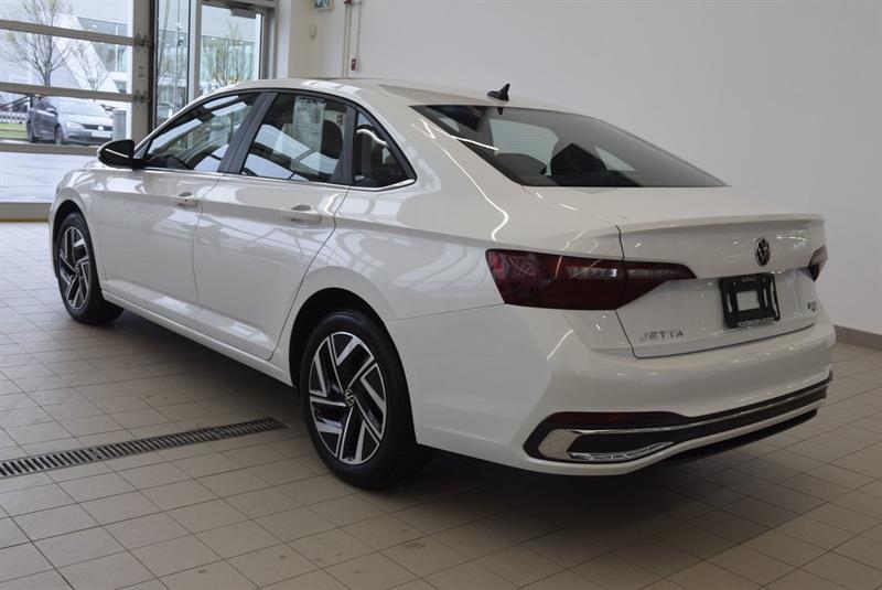 volkswagen Jetta 2022 - 16