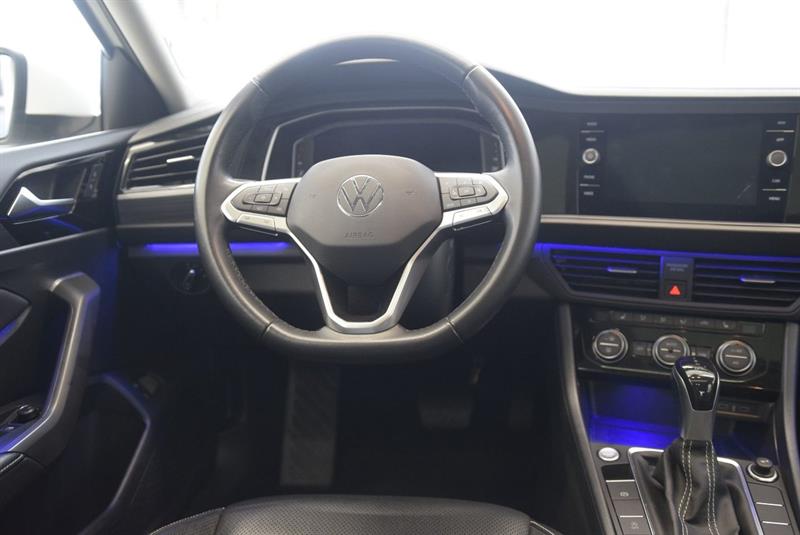 volkswagen Jetta 2022 - 25