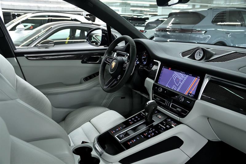 porsche Macan 2022 - 23