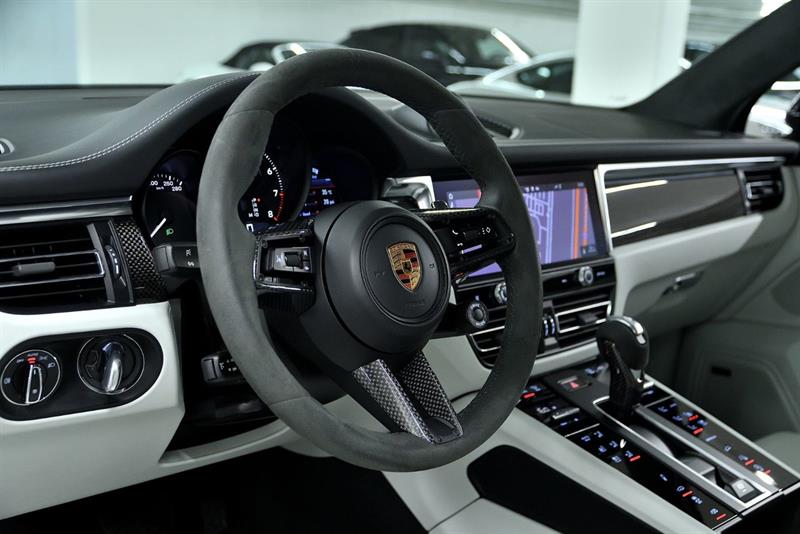porsche Macan 2022 - 24