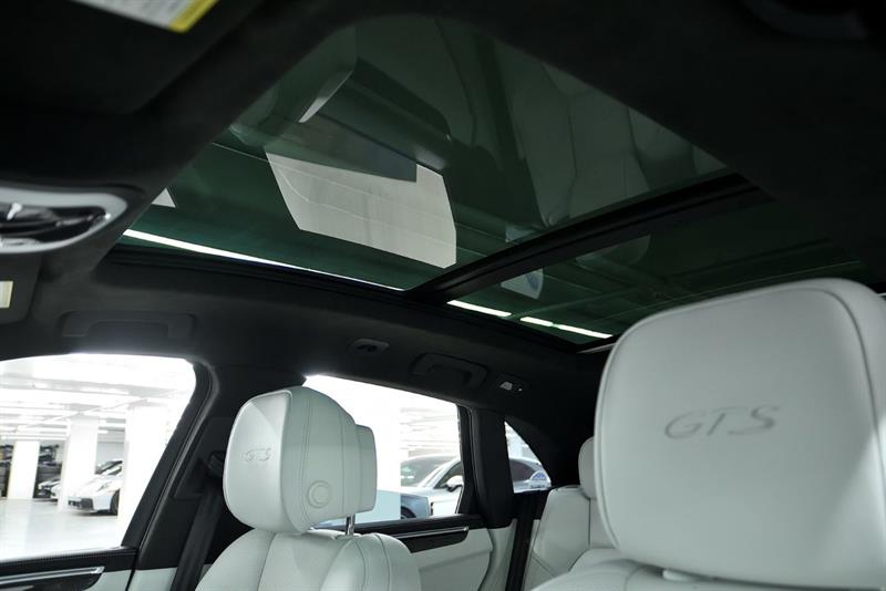 porsche Macan 2022 - 44