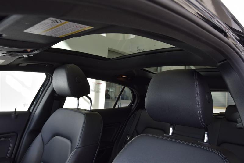 mercedes-benz GLA 2019 - 9