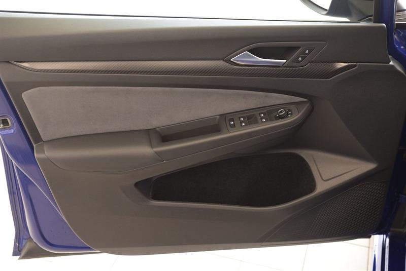 volkswagen Golf R 2025 - 21