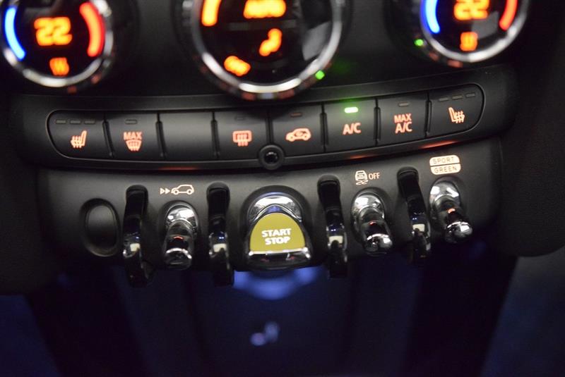 mini 3 Door 2024 - 31