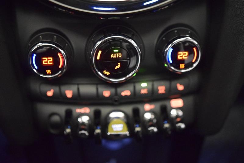 mini 3 Door 2024 - 32