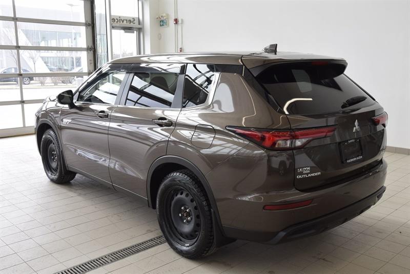 mitsubishi Outlander Plug-In Hybrid 2024 - 17