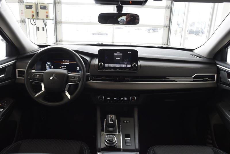 mitsubishi Outlander Plug-In Hybrid 2024 - 24