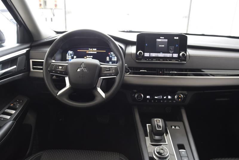 mitsubishi Outlander Plug-In Hybrid 2024 - 25