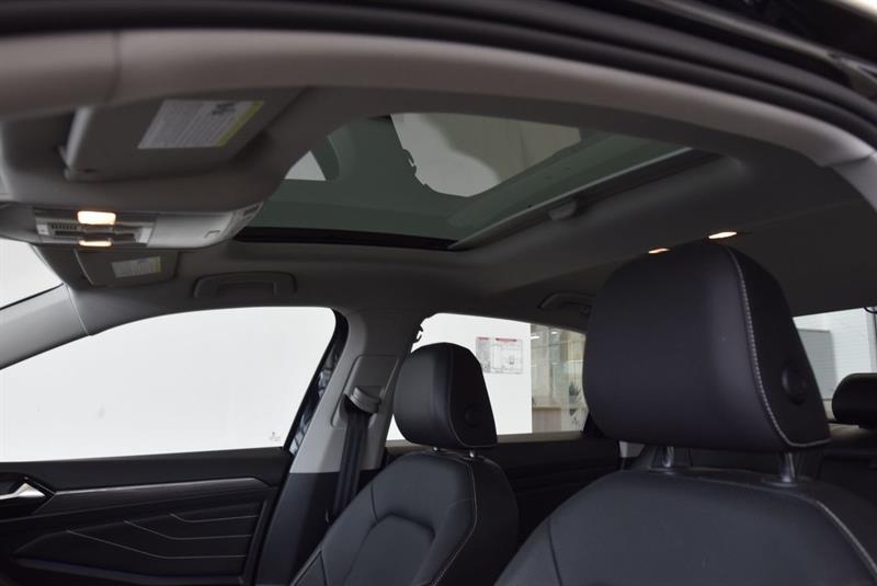 volkswagen Jetta 2022 - 9