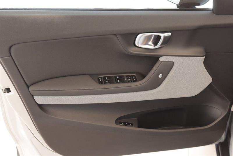 polestar 2 2023 - 17