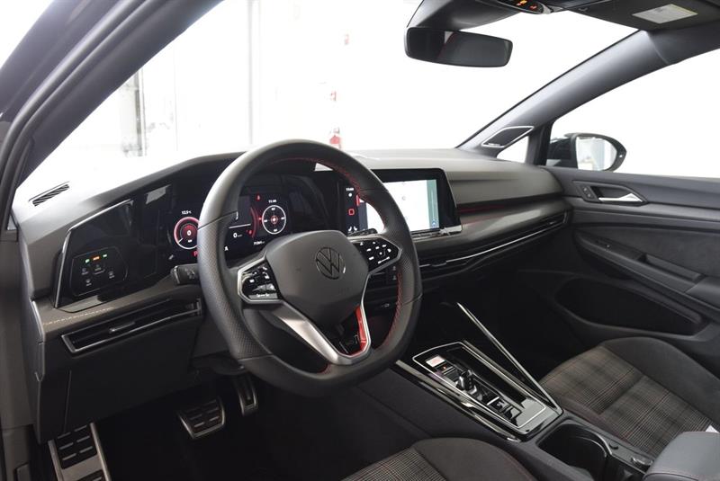 volkswagen Golf GTI 2023 - 18