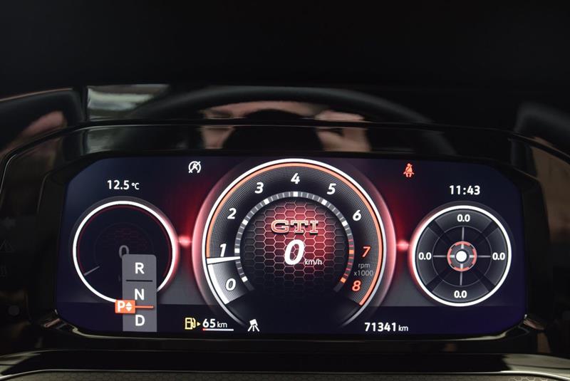 volkswagen Golf GTI 2023 - 26