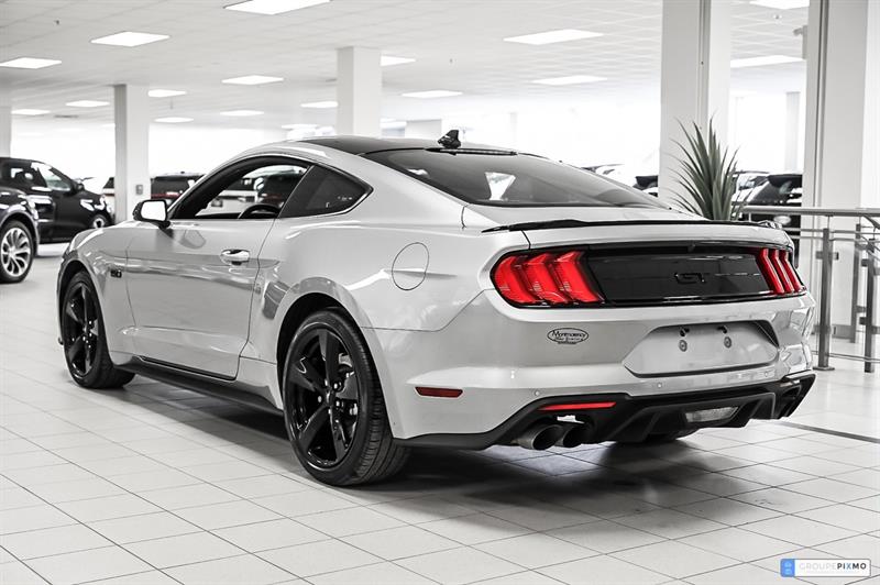 ford Mustang 2022 - 10