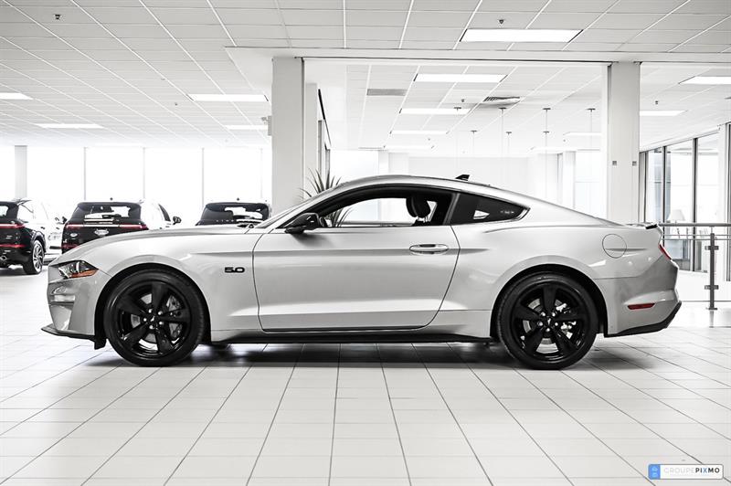 ford Mustang 2022 - 12