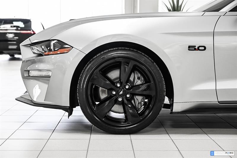 ford Mustang 2022 - 14