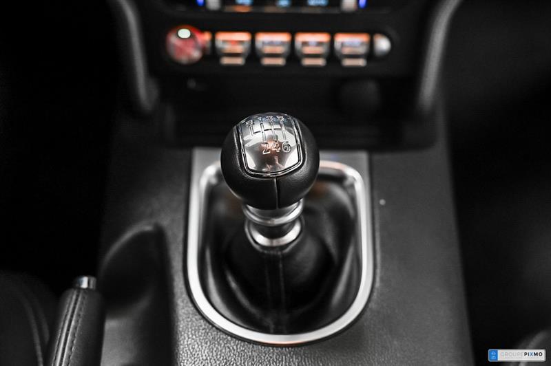 ford Mustang 2022 - 29