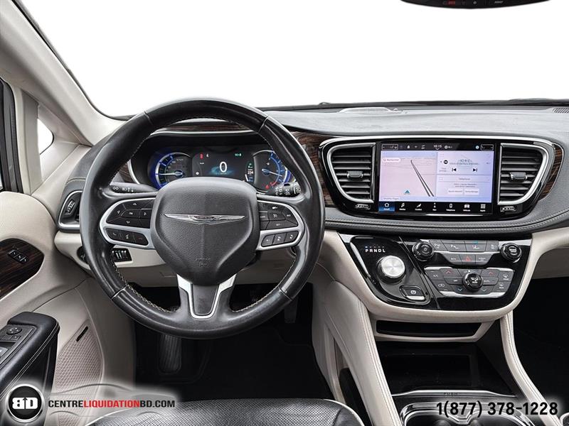 chrysler Pacifica Hybrid 2022 - 16