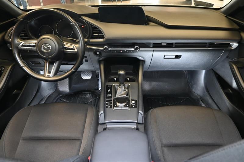 mazda Mazda3 Sport 2022 - 17