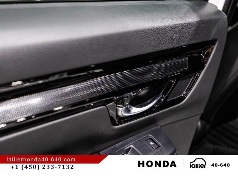 2025 Honda CR-V - Image 12