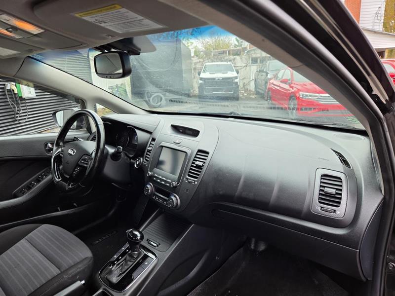 kia Forte 2018 - 10