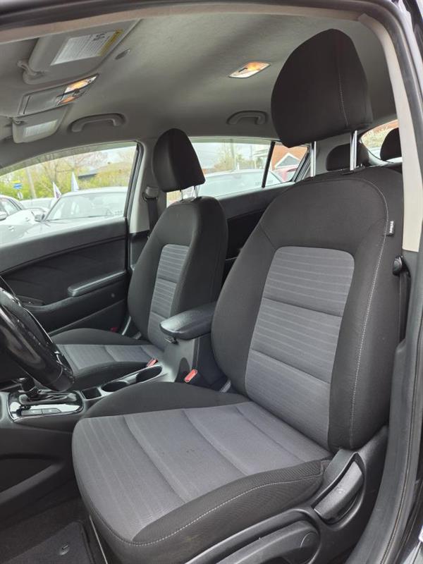 kia Forte 2018 - 16