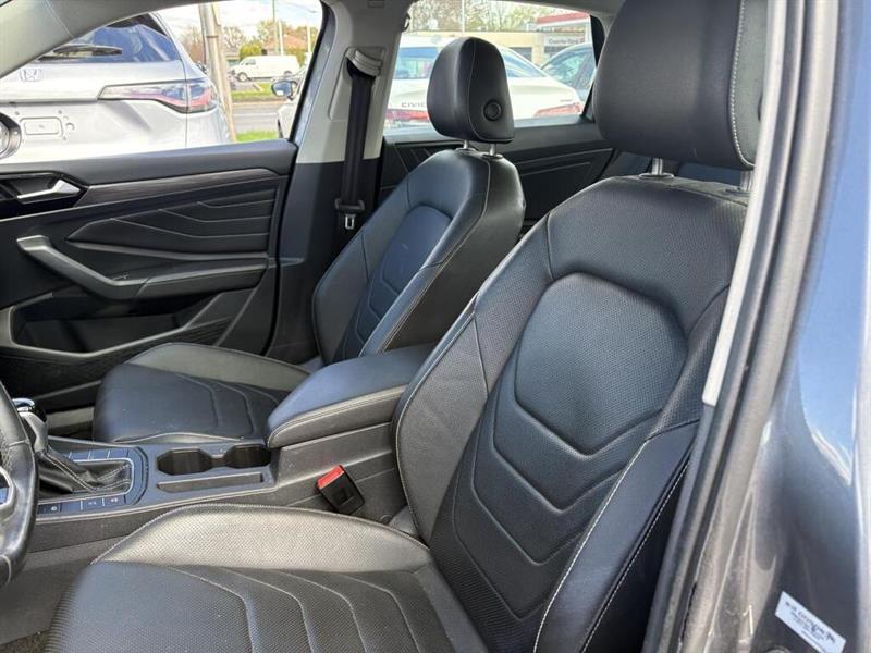 volkswagen Jetta 2023 - 8