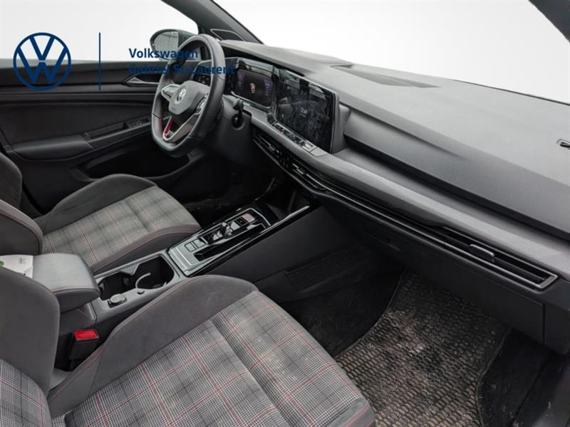 volkswagen GTI 2023 - 16