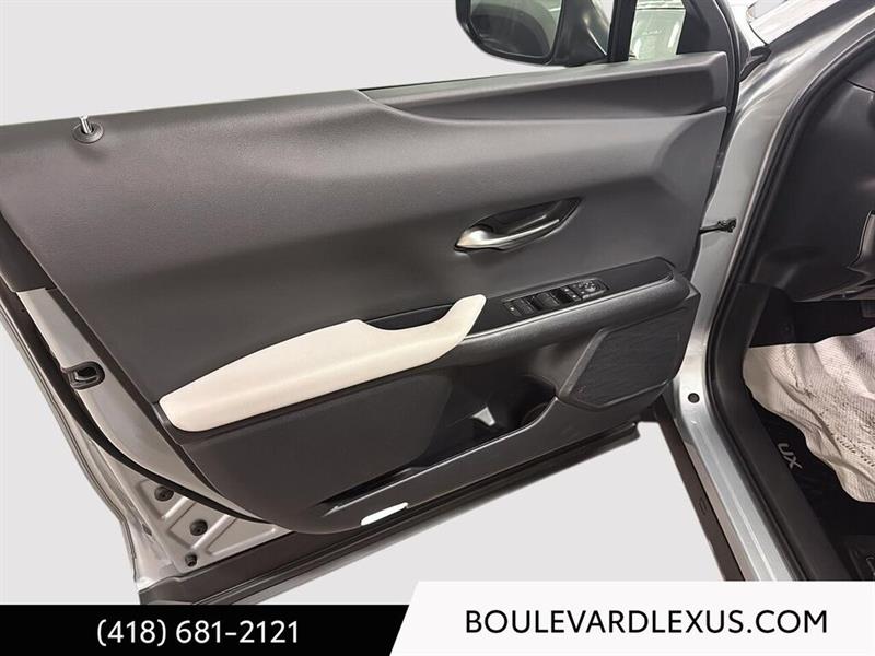 lexus UX 2025 - 8