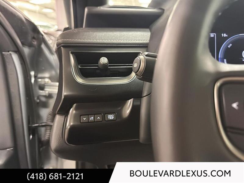 lexus UX 2025 - 13