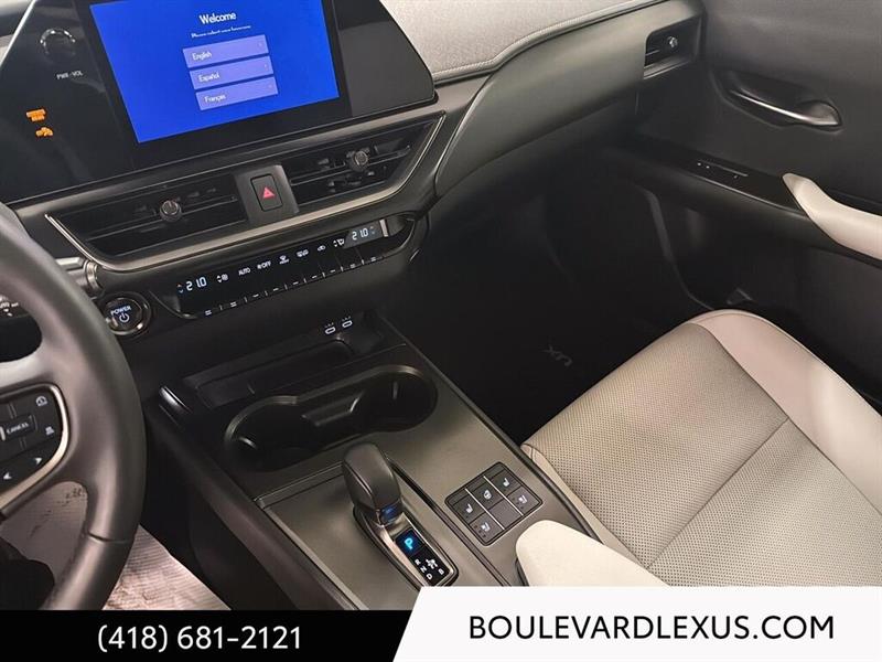 lexus UX 2025 - 16
