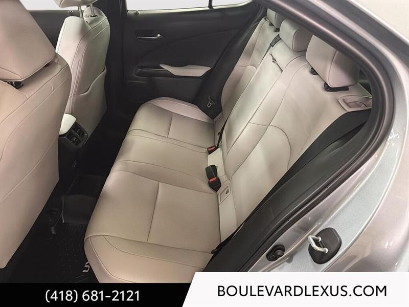 lexus UX 2025 - 17