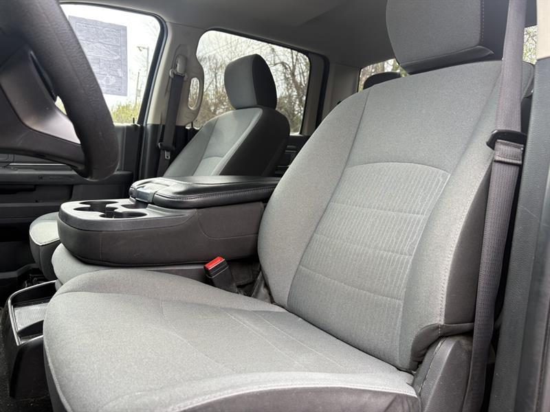 ram 1500 Classic 2023 - 12