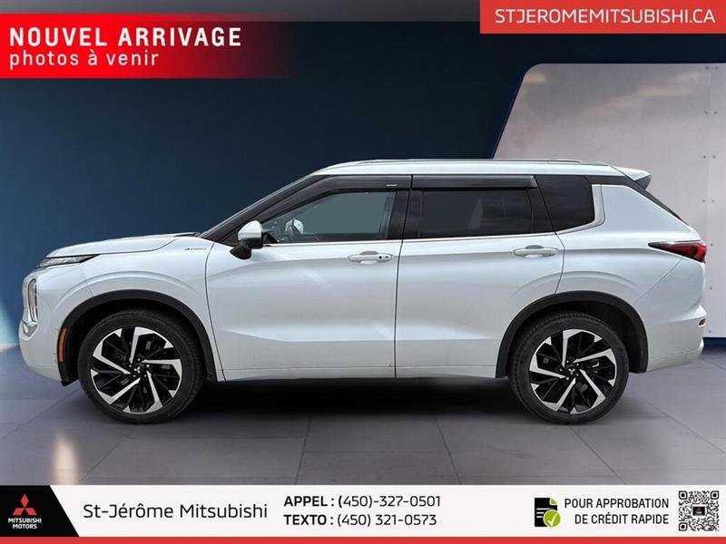mitsubishi Outlander 2022 - 3