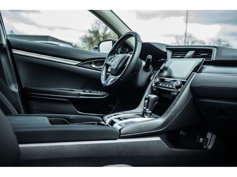 honda Civic Sedan 2018 - 31