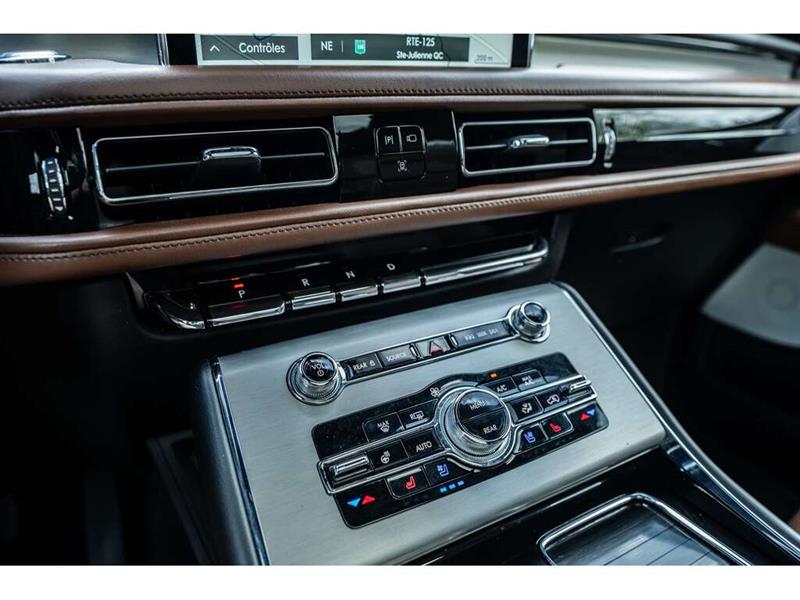lincoln Aviator 2022 - 26