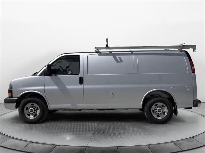 gmc Fourgonnette Savana utilitaire 2016 - 2