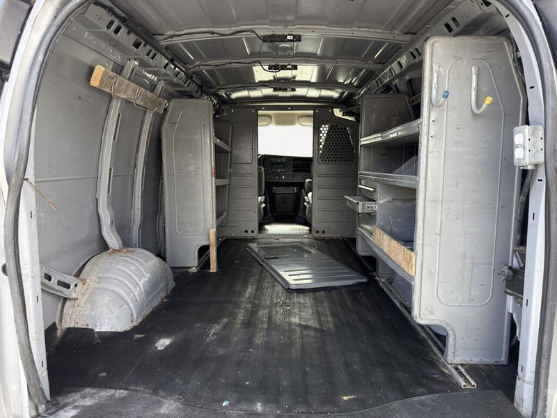 gmc Fourgonnette Savana utilitaire 2016 - 8