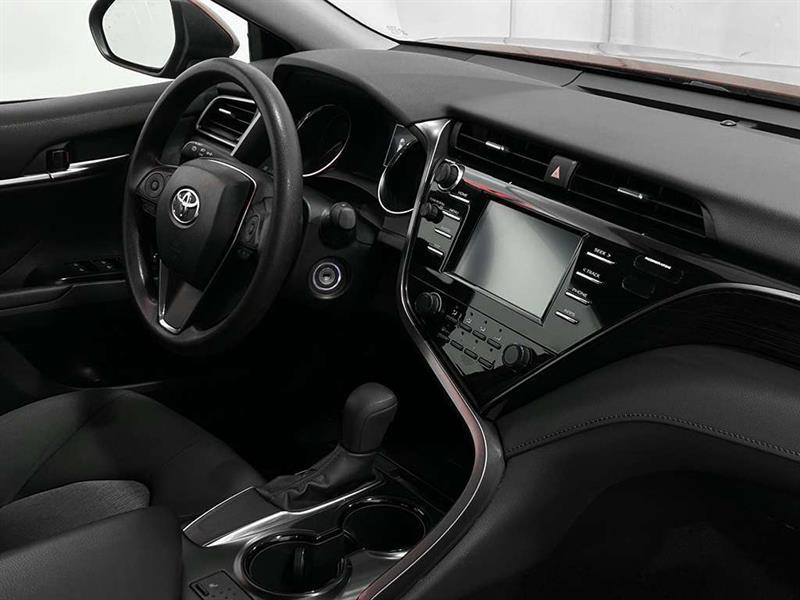 toyota Camry 2019 - 23