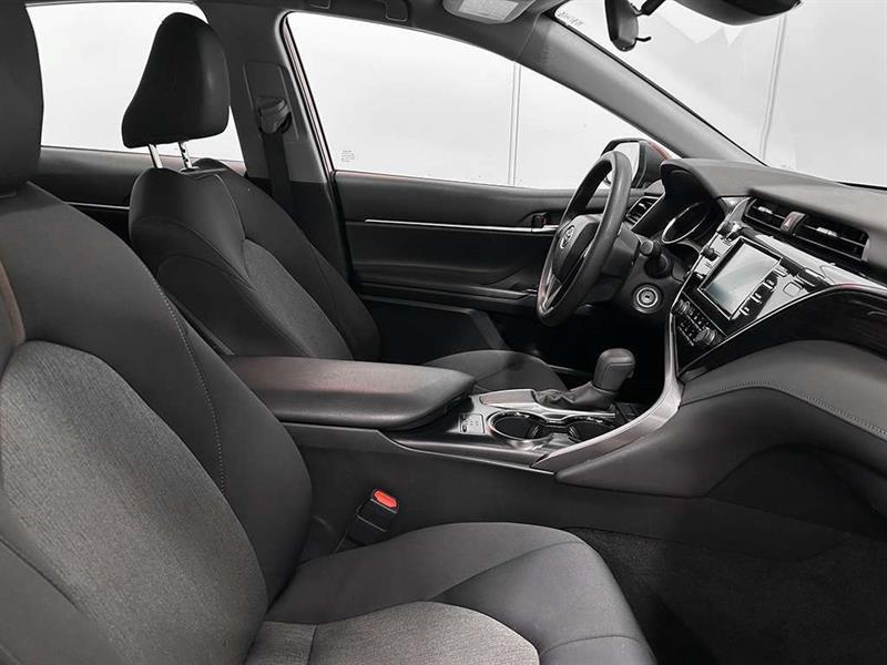 toyota Camry 2019 - 24