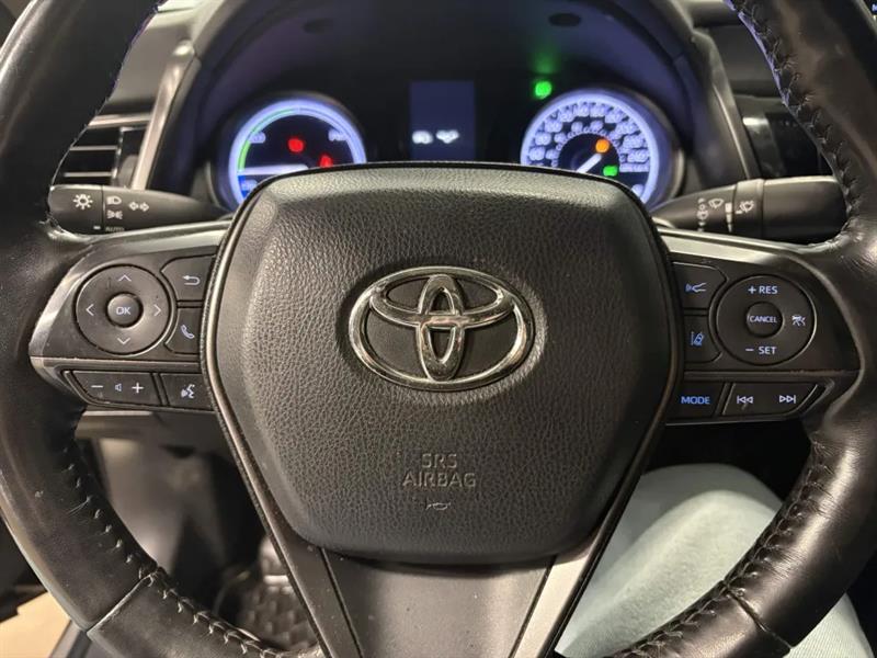 toyota Camry Hybrid 2022 - 10