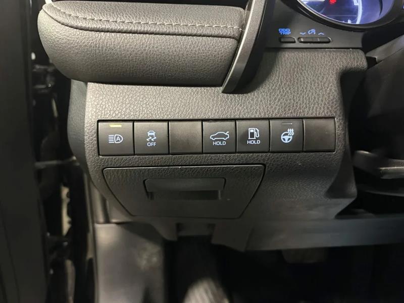 toyota Camry Hybrid 2022 - 11