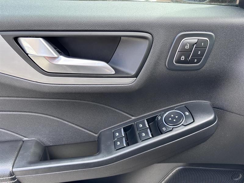 ford Escape 2023 - 25